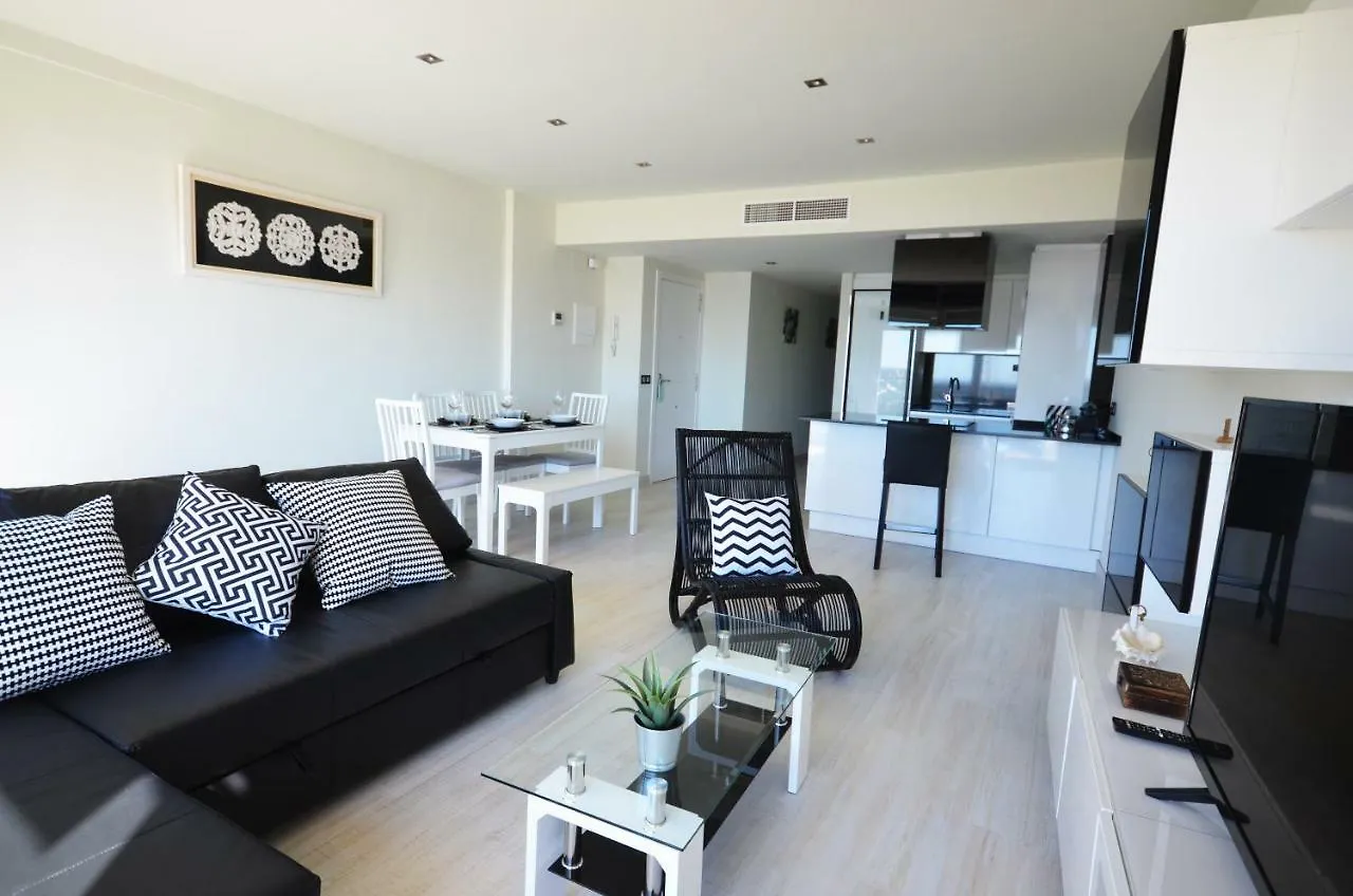 شقة La Torre Oceanside كامبريلس